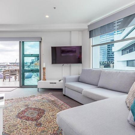 Stunning Waterfront Location With Huge Balcony! Apartamento Auckland Exterior foto