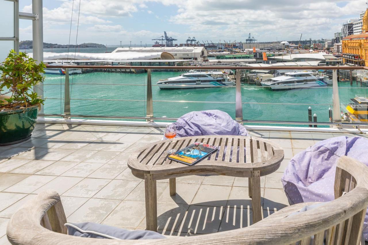 Stunning Waterfront Location With Huge Balcony! Apartamento Auckland Exterior foto